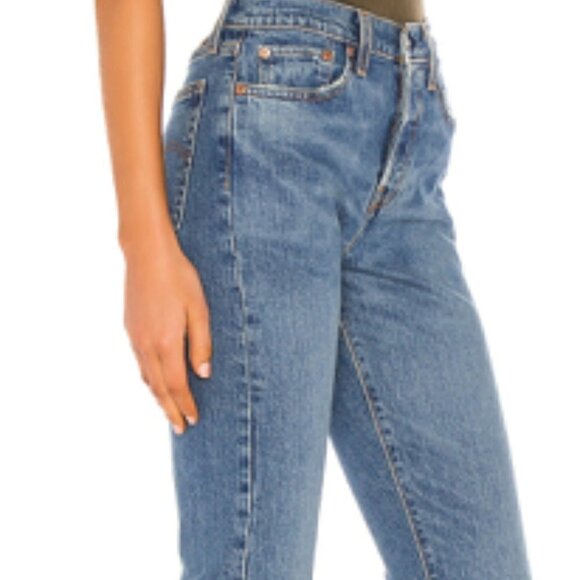 Levi's Wedgie Icon Fit Jeans - Picture 4 of 9